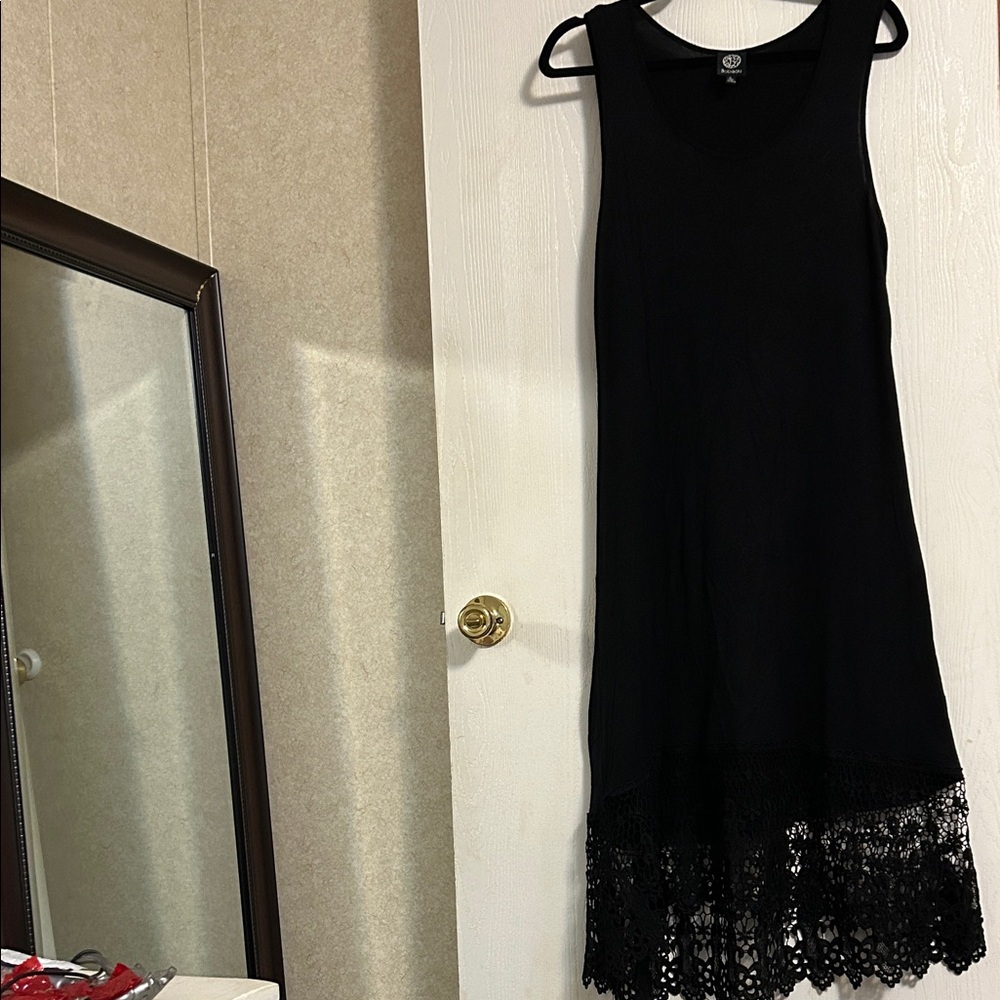 Bobeau, Elegant Black Lace Hem Dress, size L